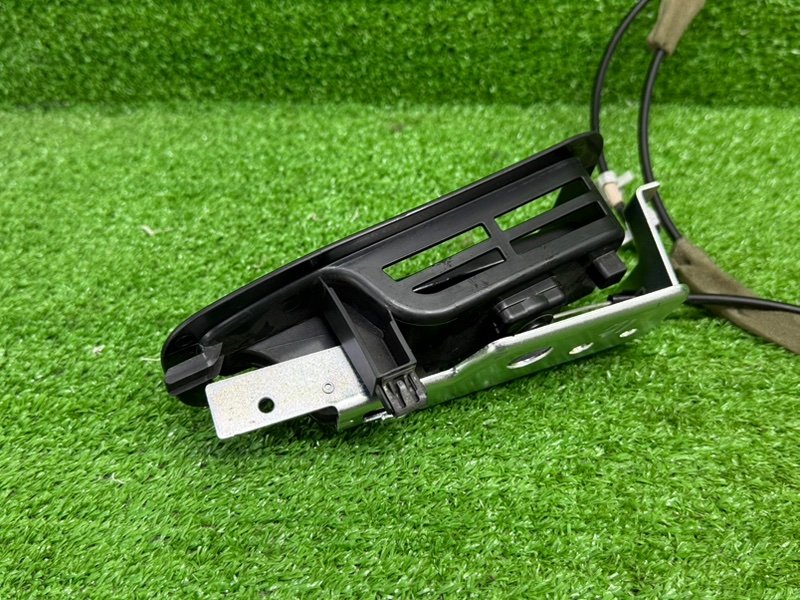 Ручка складывания заднего сиденья, 1000 рублей, Москва