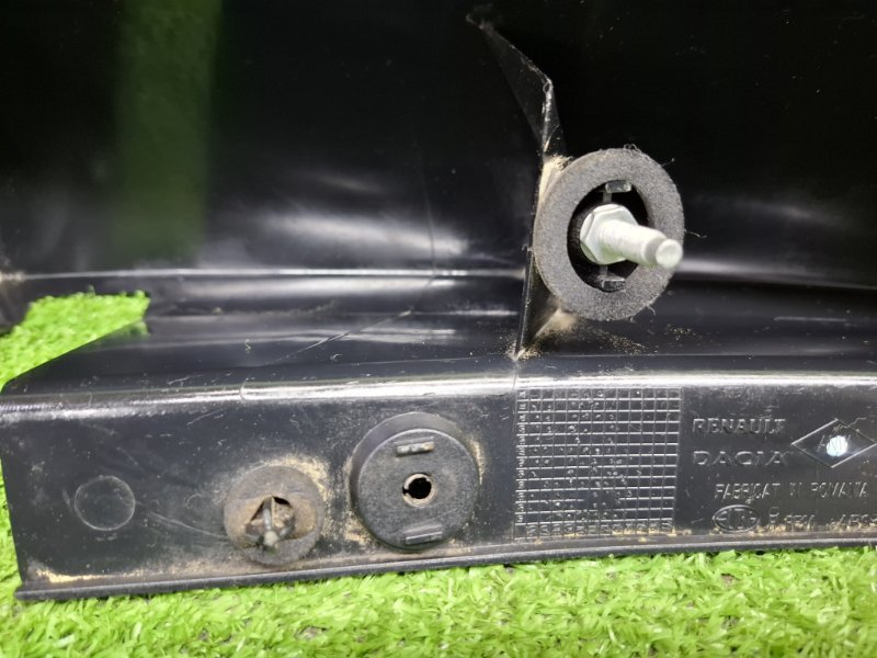 Накладка стойки, 1000 рублей, Москва