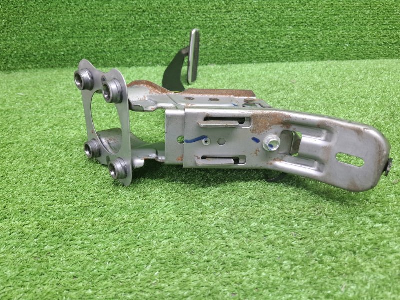 Педаль тормоза, 1000 рублей, Москва