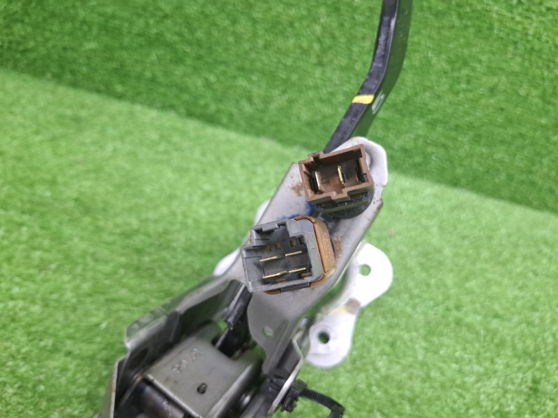 Педаль тормоза, 1000 рублей, Москва