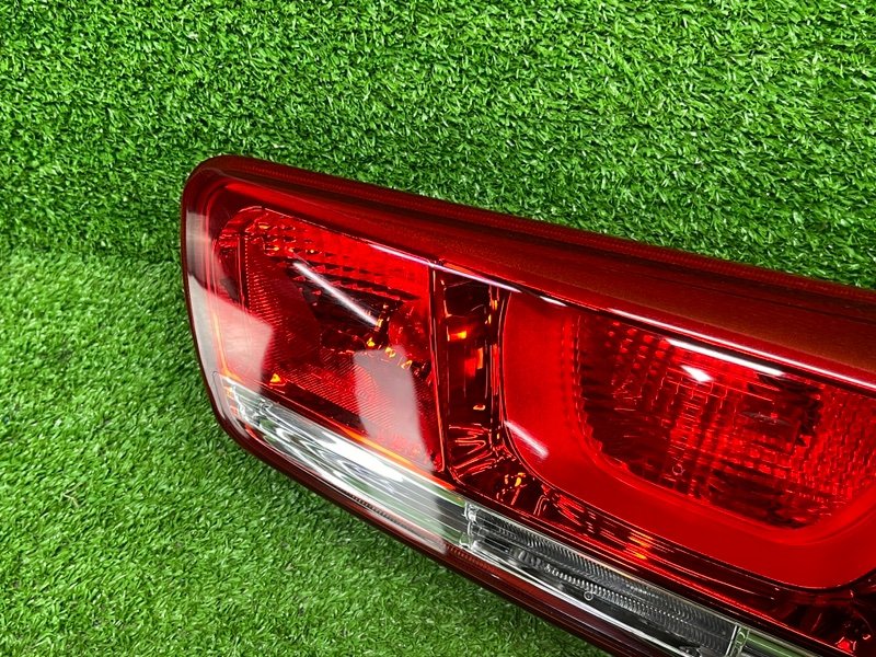 Фонарь задний правый, 17000 рублей, Москва