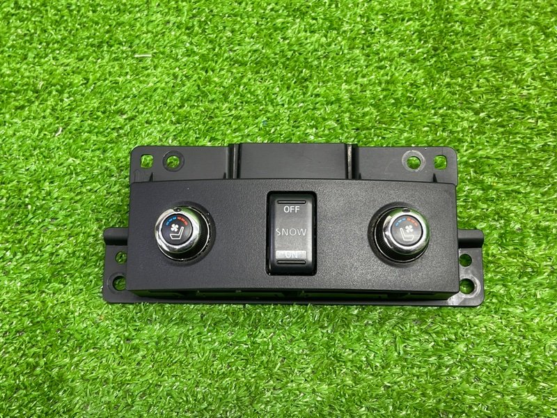 Кнопка обогрева сидений, 9000 рублей, Москва