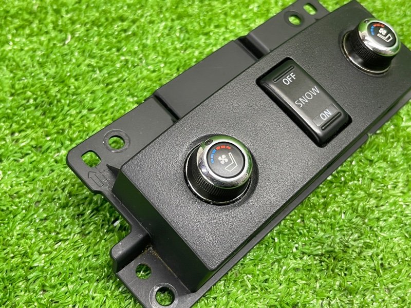 Кнопка обогрева сидений, 9000 рублей, Москва