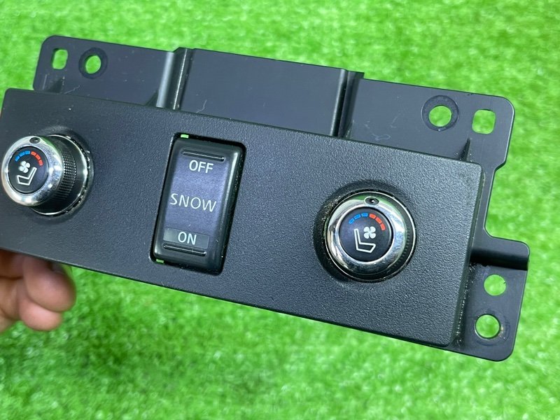 Кнопка обогрева сидений, 9000 рублей, Москва