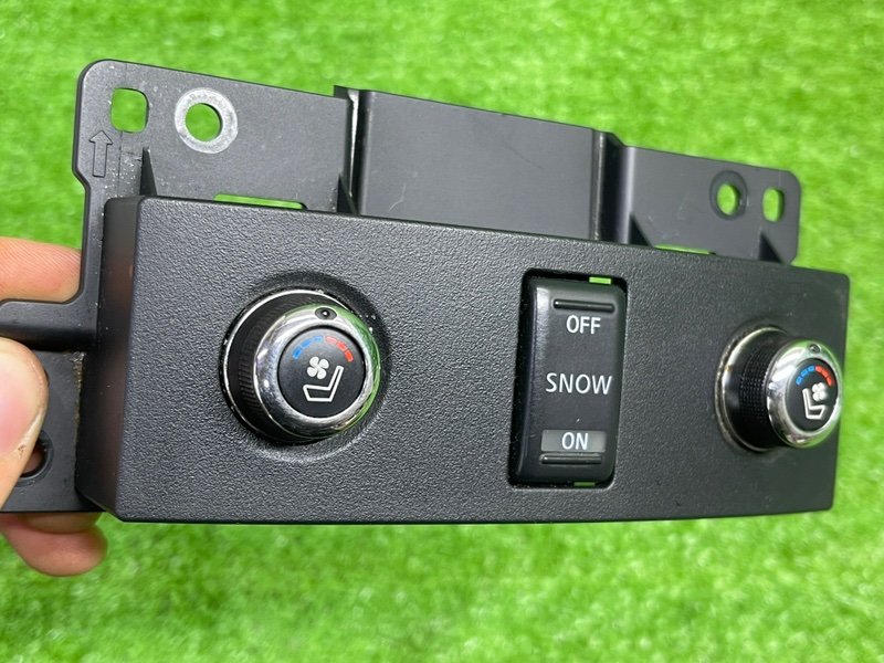 Кнопка обогрева сидений, 9000 рублей, Москва