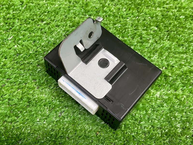 Блок электронный, 1000 рублей, Москва