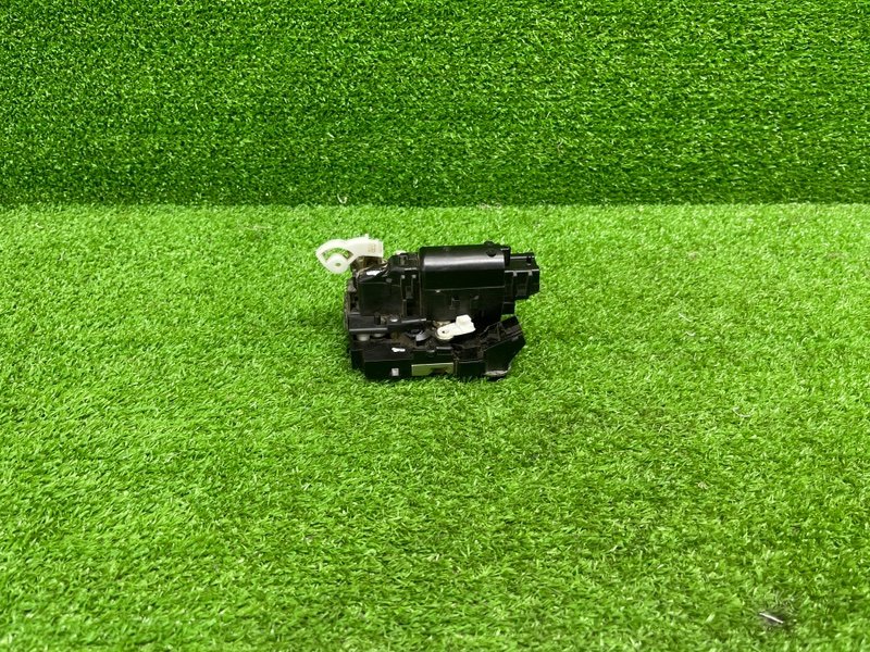 Замок двери задней правой, 2500 рублей, Москва