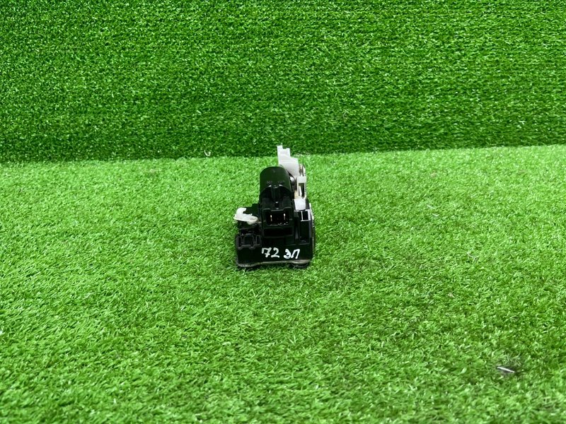 Замок двери задней правой, 2500 рублей, Москва