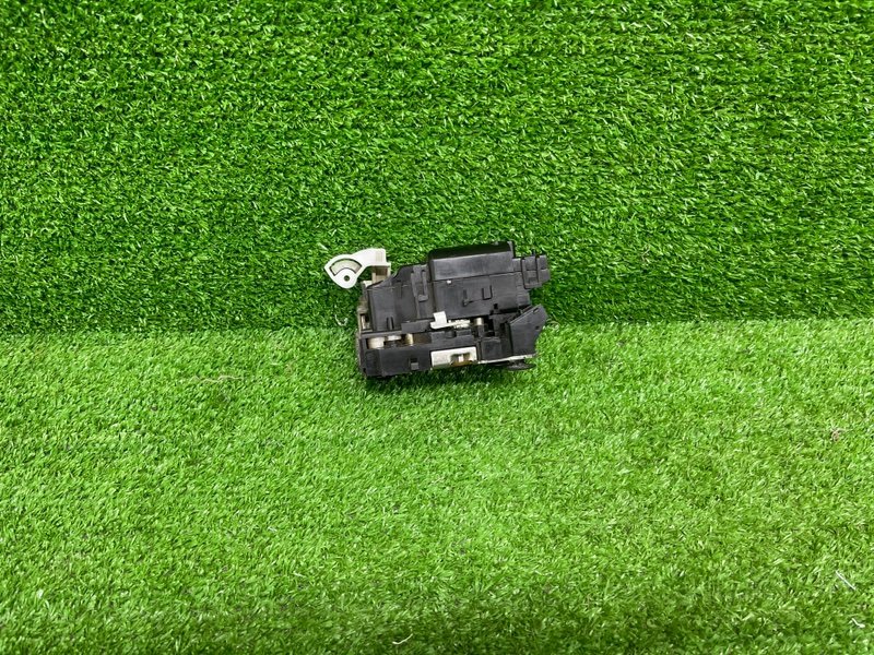 Замок двери задней правой, 2500 рублей, Москва