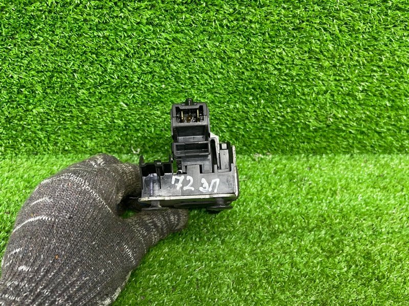 Замок двери задней правой, 2500 рублей, Москва