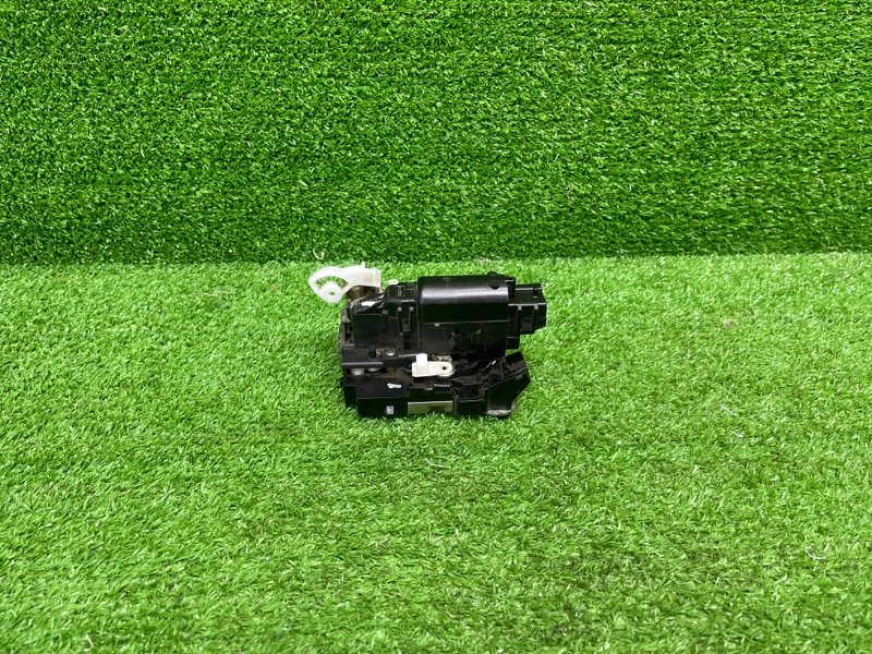 Замок двери задней правой, 2500 рублей, Москва