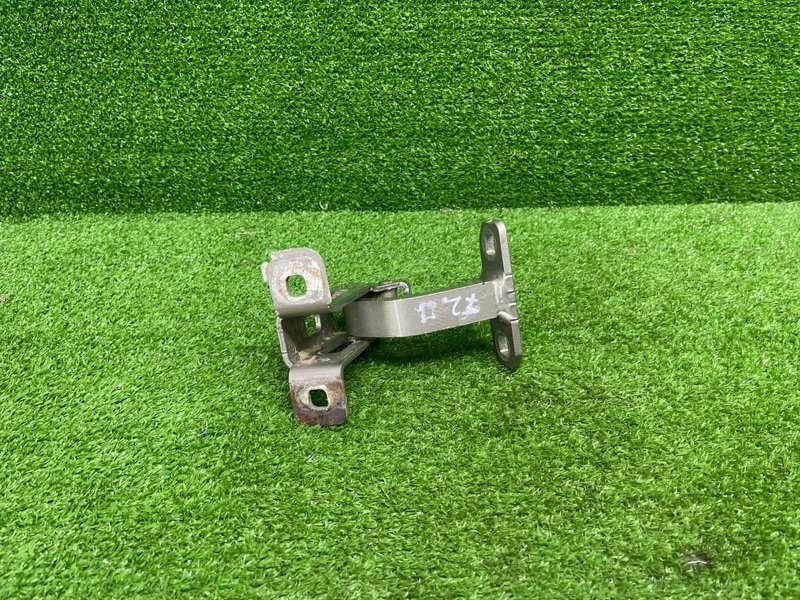 Петля двери багажника, 1500 рублей, Москва