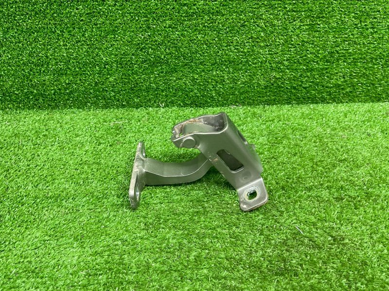 Петля двери багажника, 1500 рублей, Москва