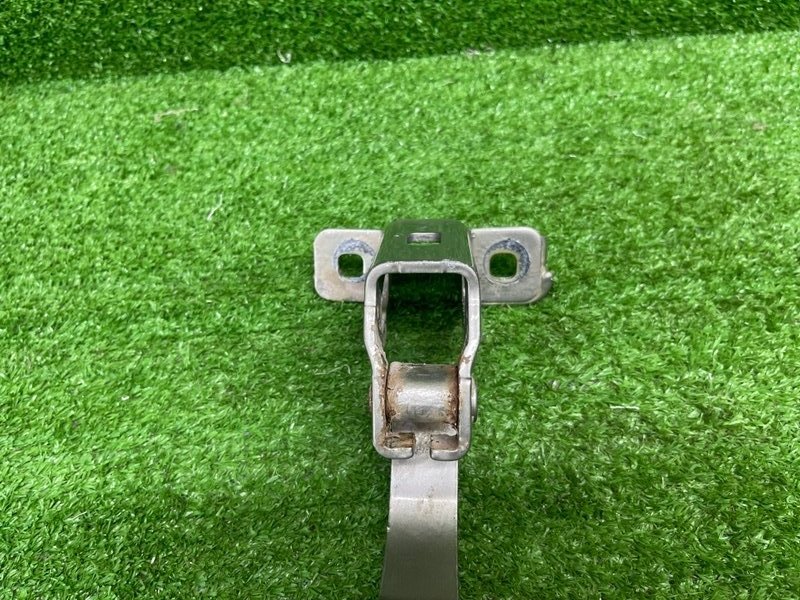 Петля двери багажника, 1500 рублей, Москва