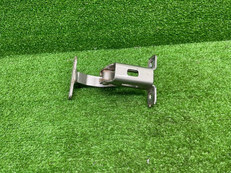 Петля двери багажника, 1500 рублей, Москва