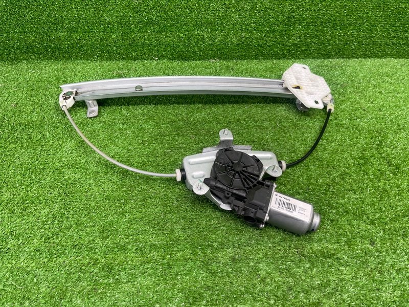 Стеклоподъемник задний, 1000 рублей, Москва