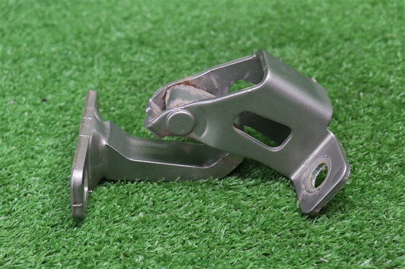 Петля двери багажника, 1500 рублей, Москва