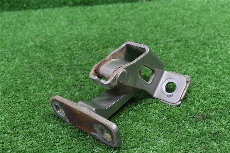 Петля двери багажника, 1500 рублей, Москва