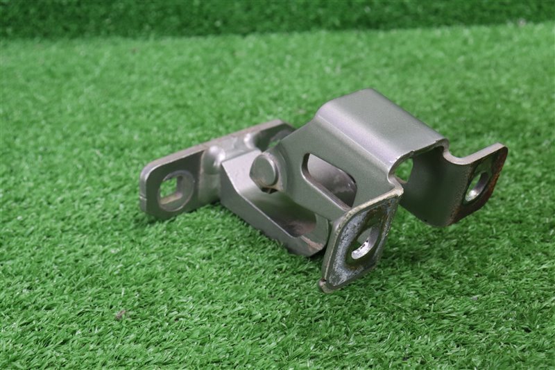 Петля двери багажника, 1500 рублей, Москва