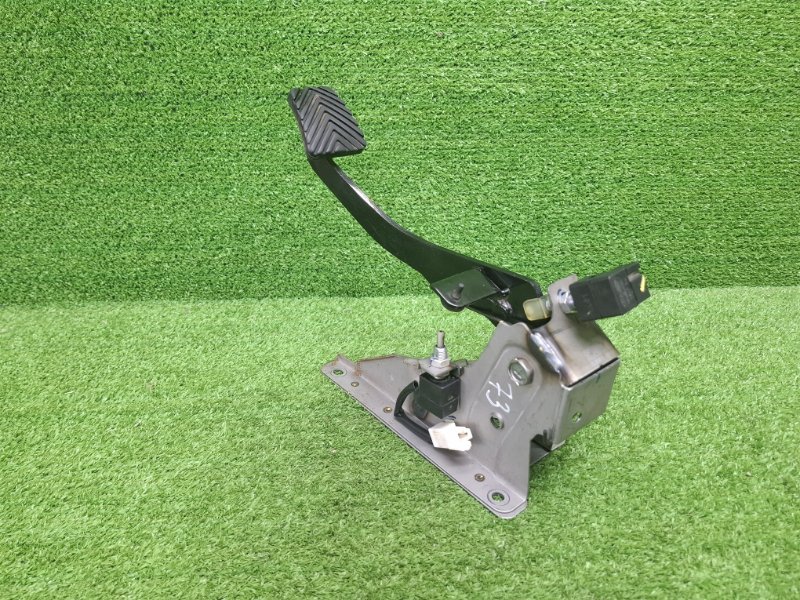 Педаль сцепления, 1000 рублей, Москва