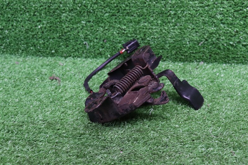 Замок капота, 1000 рублей, Москва