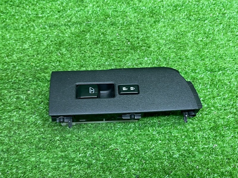 Кнопка стеклоподъемника, 2000 рублей, Москва