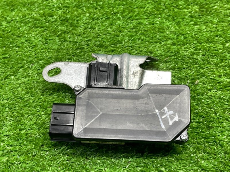 Блок электронный, 1000 рублей, Москва