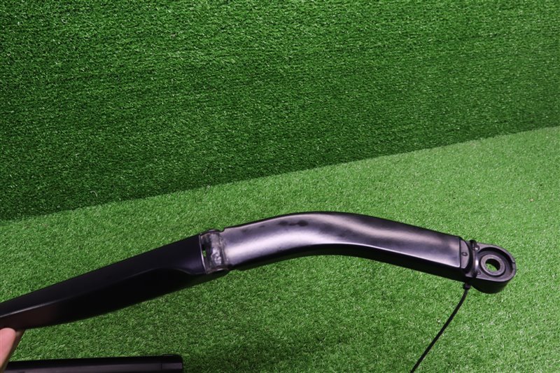 Поводок стеклоочистителя передний, 1500 рублей, Москва