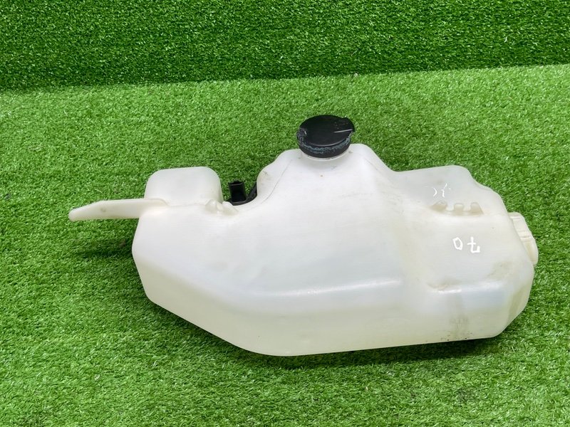 Бачок омывателя лобового стекла, 1100 рублей, Москва