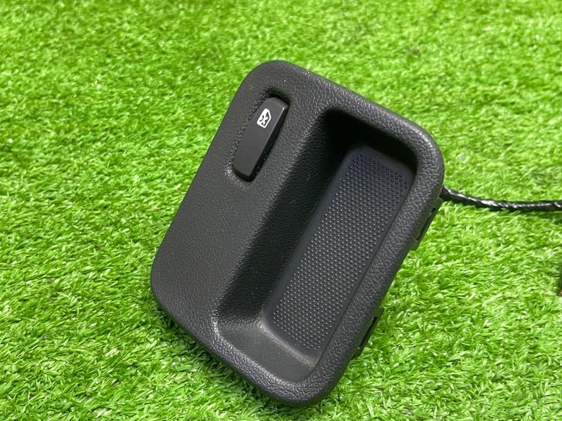 Кнопка, 1000 рублей, Москва