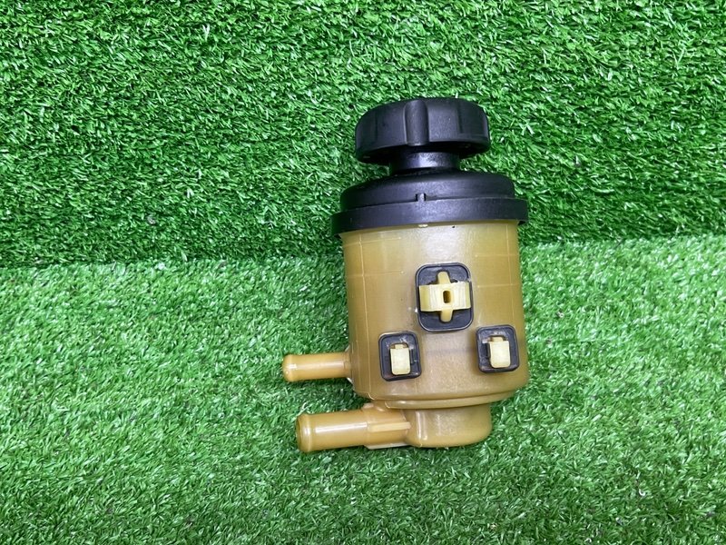 Бачок гидроусилителя руля, 1000 рублей, Москва