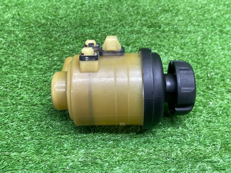 Бачок гидроусилителя руля, 1000 рублей, Москва