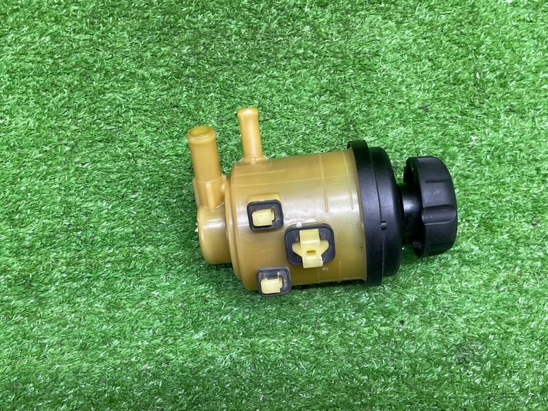 Бачок гидроусилителя руля, 1000 рублей, Москва