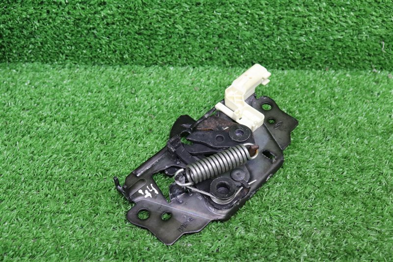 Замок капота, 1050 рублей, Москва