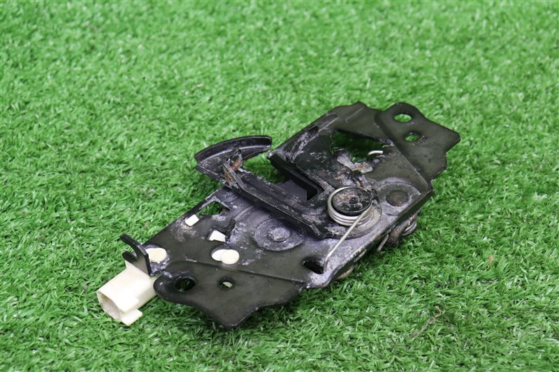 Замок капота, 1050 рублей, Москва