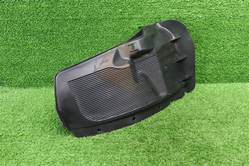 Подкрылок, 1500 рублей, Москва