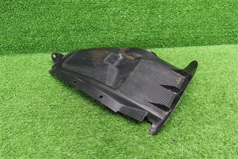 Подкрылок, 1500 рублей, Москва