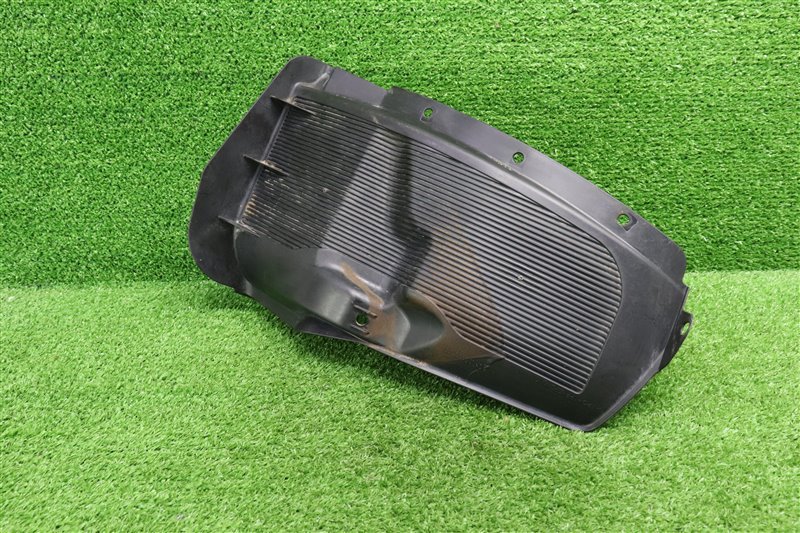 Подкрылок, 1500 рублей, Москва