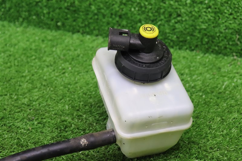 Бачок главного тормозного цилиндра, 1500 рублей, Москва