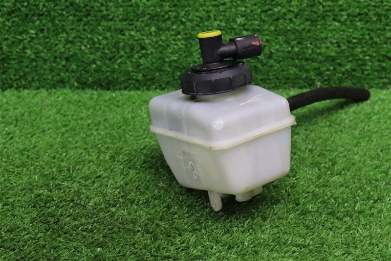 Бачок главного тормозного цилиндра, 1500 рублей, Москва