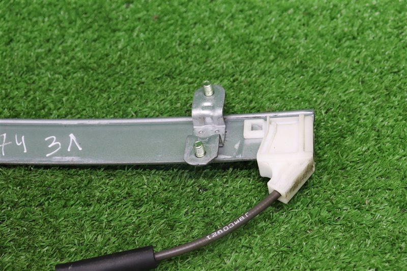 Стеклоподъемник задний, 1000 рублей, Москва