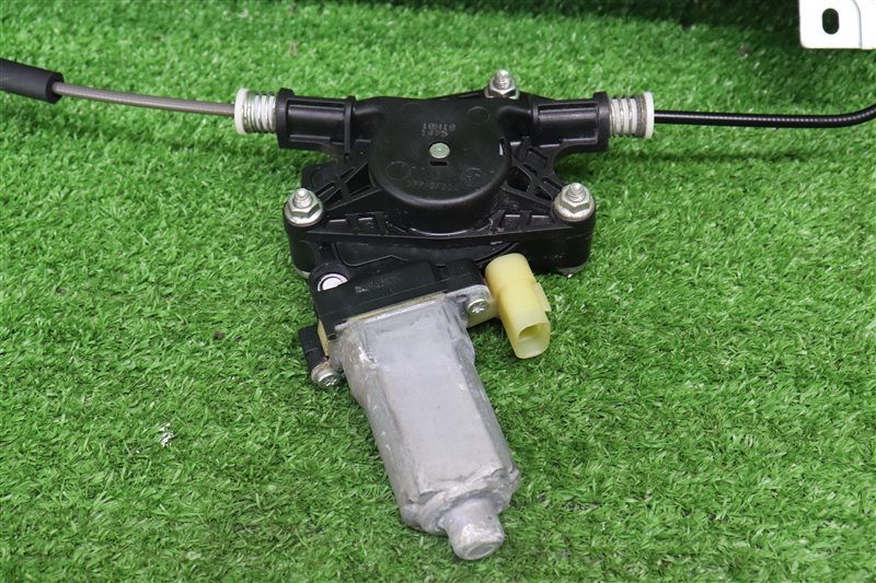 Стеклоподъемник задний, 1000 рублей, Москва