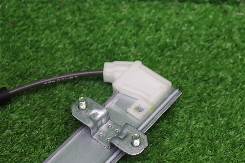 Стеклоподъемник задний, 1000 рублей, Москва