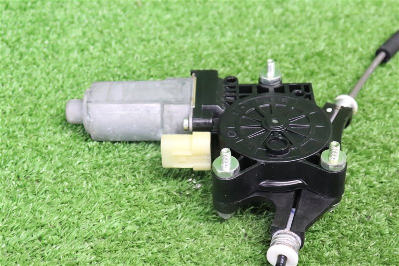 Стеклоподъемник задний, 1000 рублей, Москва