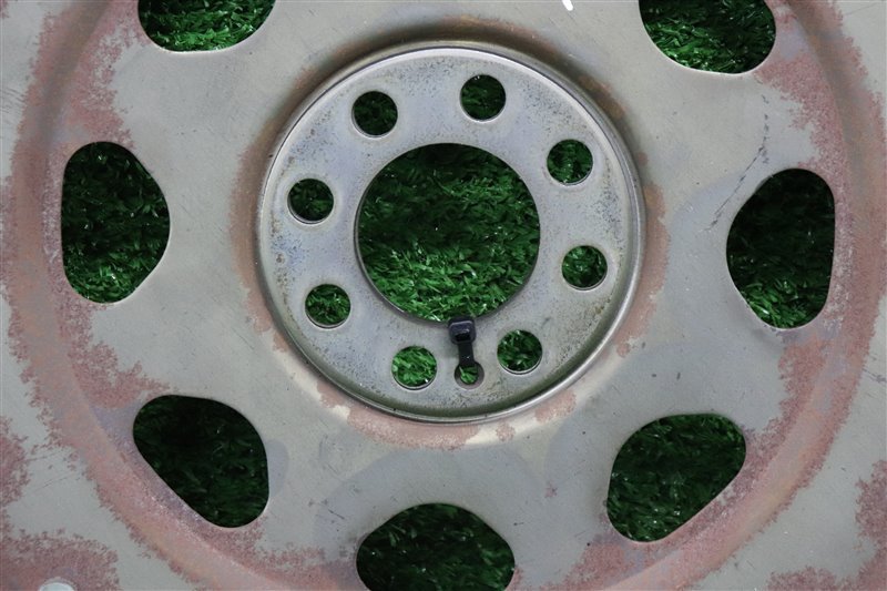 Маховик, 2000 рублей, Москва