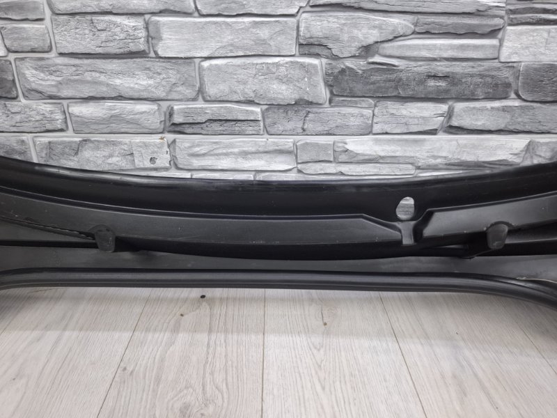 Планка под лобовое стекло, 2900 рублей, Москва