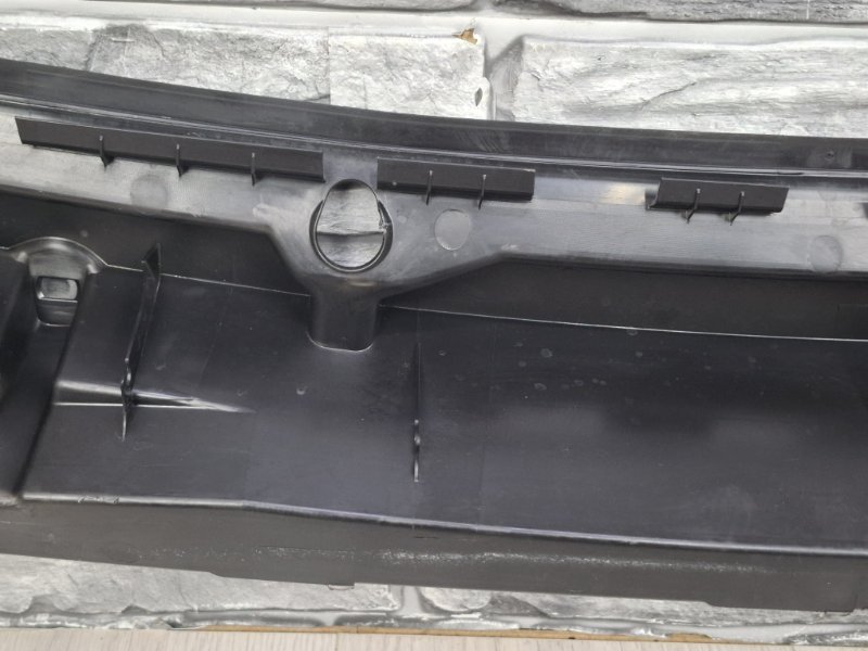 Планка под лобовое стекло, 2900 рублей, Москва