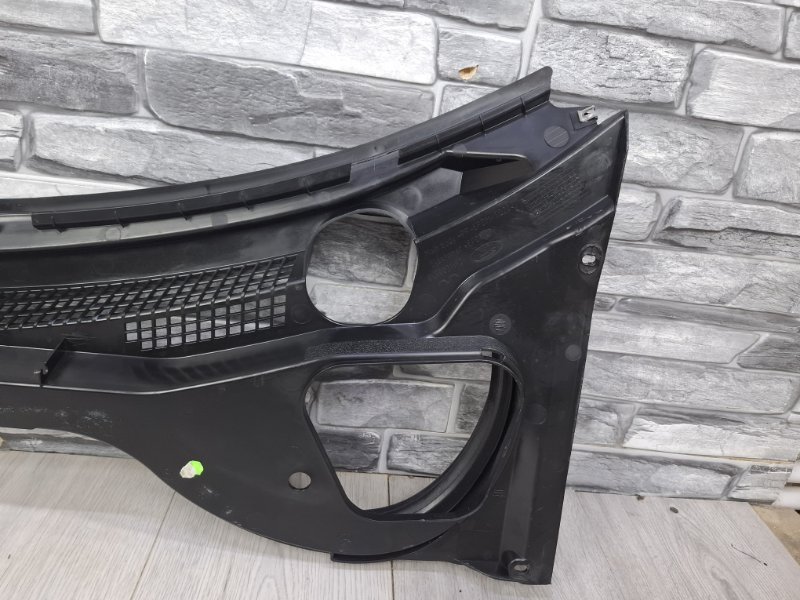 Планка под лобовое стекло, 2900 рублей, Москва