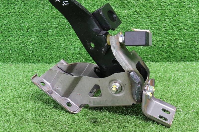 Педаль тормоза, 1000 рублей, Москва