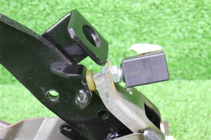 Педаль тормоза, 1000 рублей, Москва